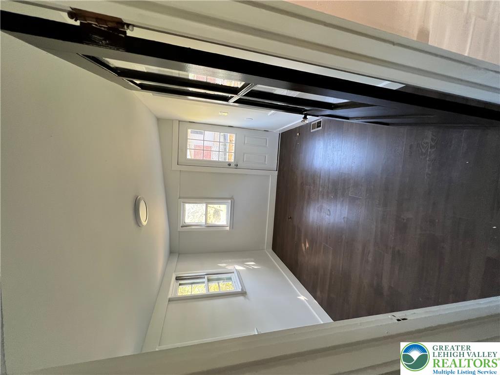 2145 Delaware Drive Property Photo 4