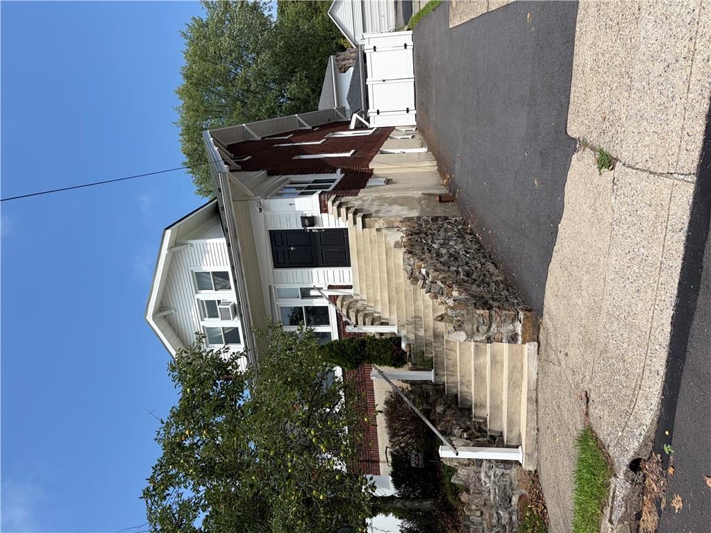 7 East Plainfield Property Photo 1