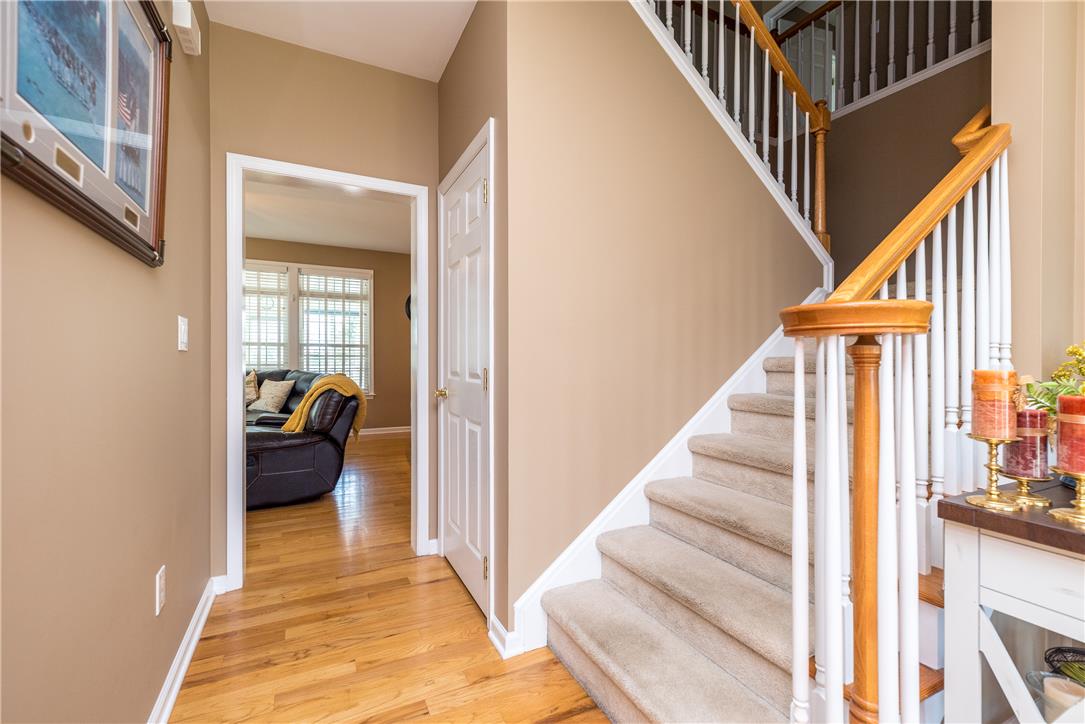 4584 Shadowstone Drive Property Photo 14