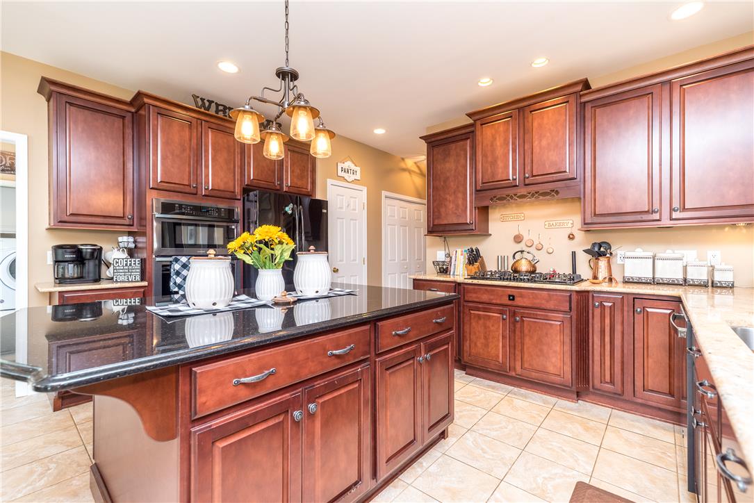 4584 Shadowstone Drive Property Photo 19