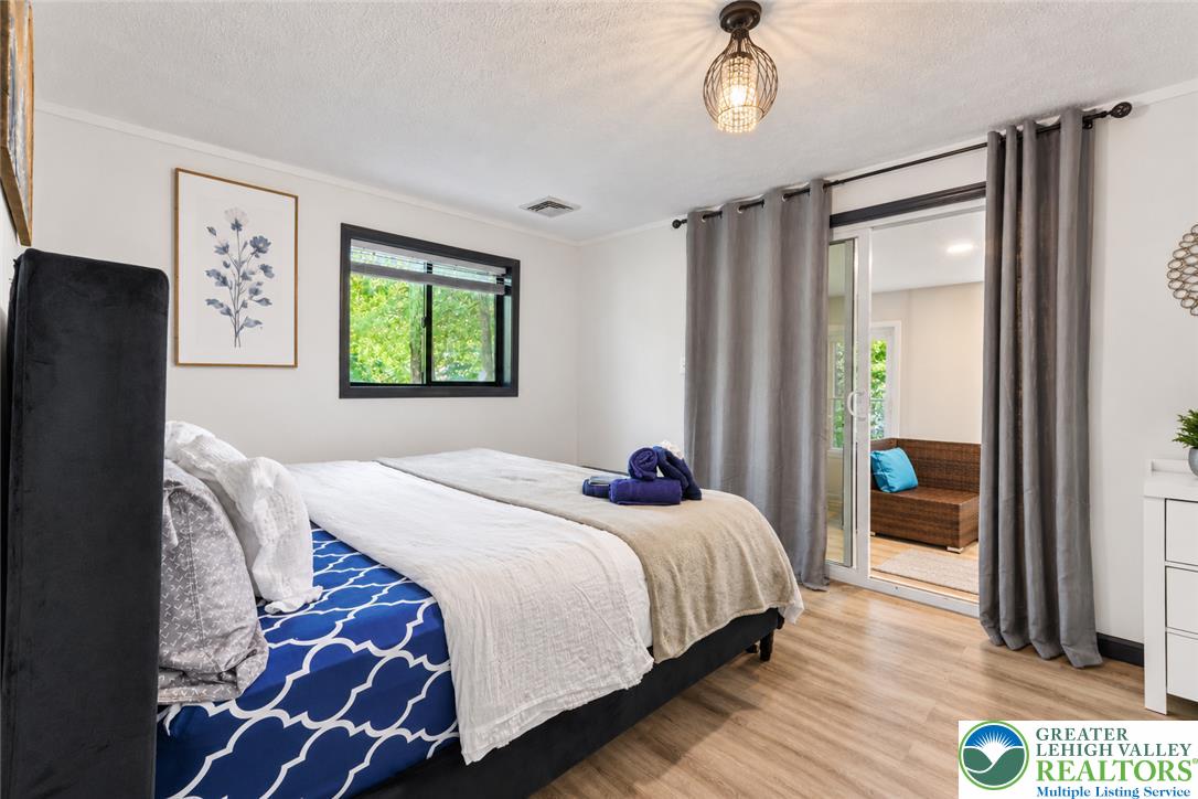 245 Somerset Drive Property Photo 18