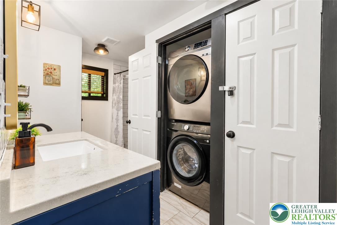 245 Somerset Drive Property Photo 24