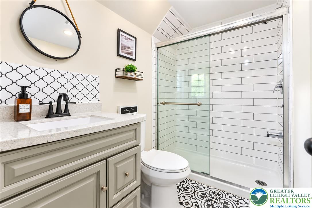 245 Somerset Drive Property Photo 29