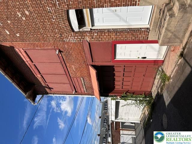 322 North Franklin Street Storage/garage Area Property Photo 2