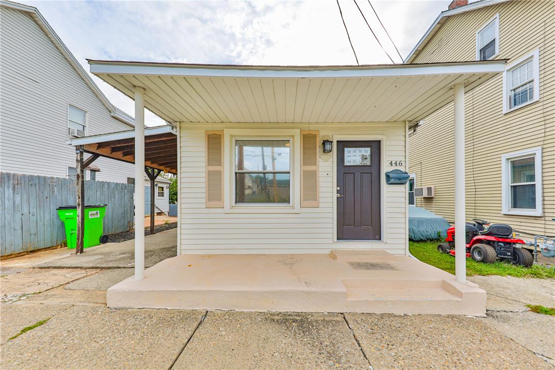 446 Maple Street Property Photo 1