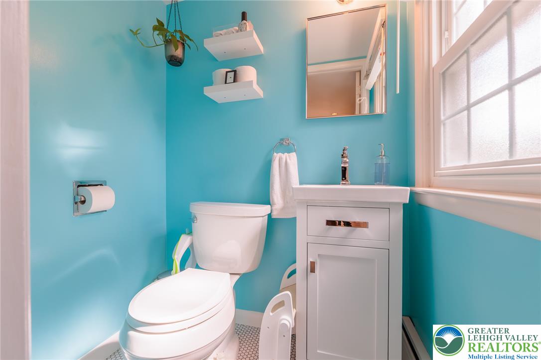924 Liberty Street Property Photo 16