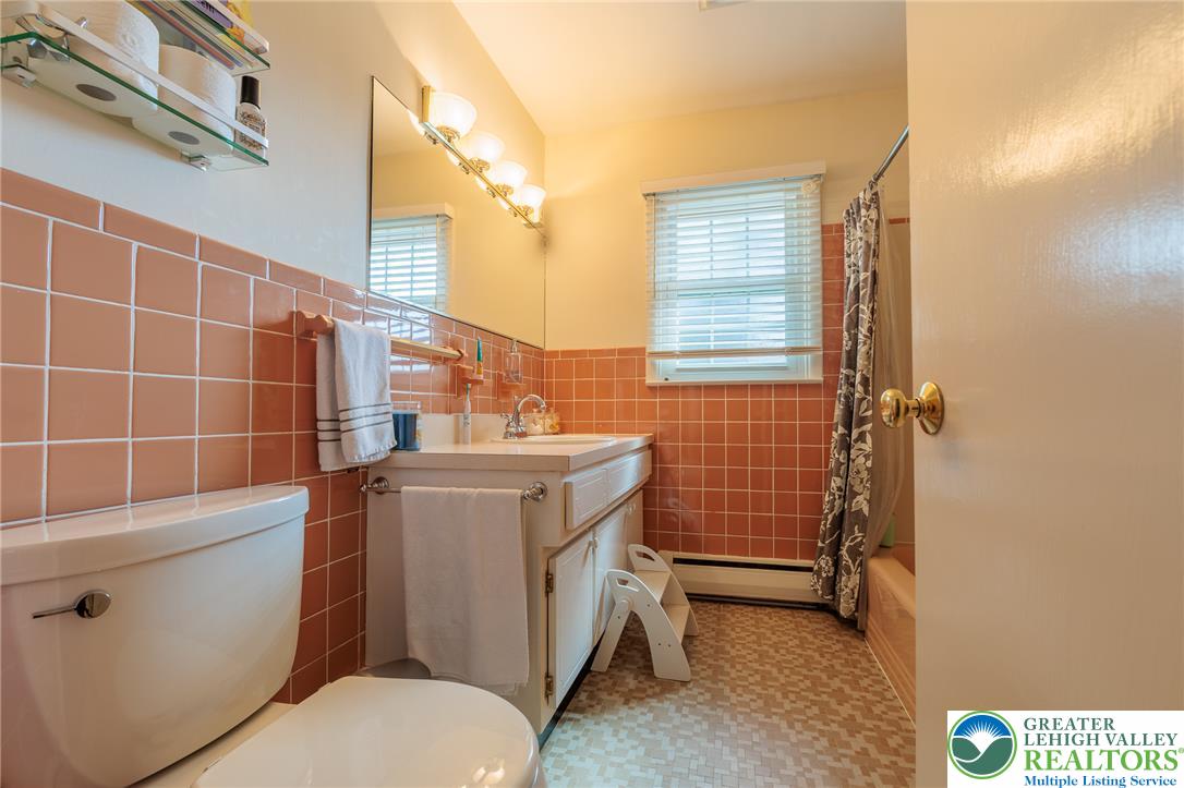 924 Liberty Street Property Photo 35