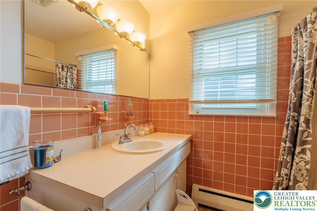 924 Liberty Street Property Photo 36