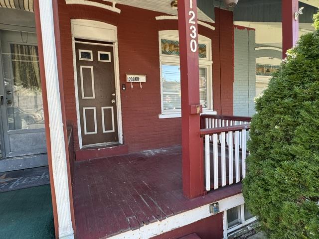 1230 West Union Street Property Photo 2