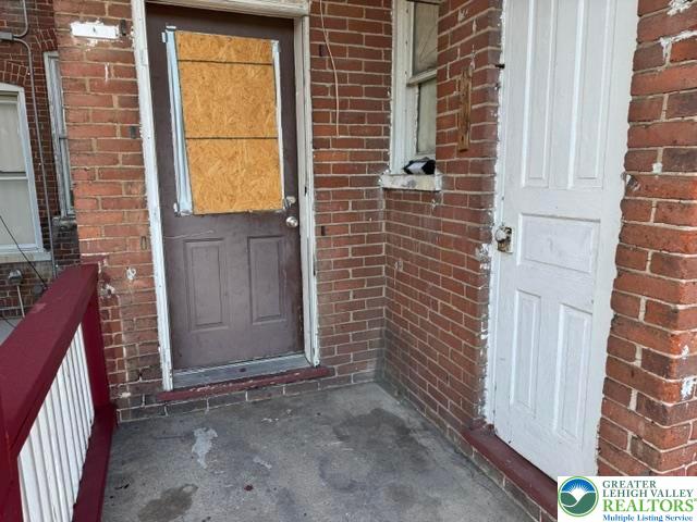 1230 West Union Street Property Photo 5