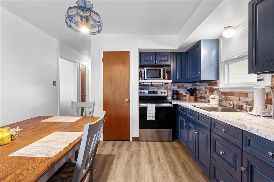 350 Maple Street Property Photo 15