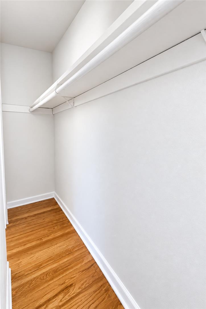 727 West Emaus Avenue Property Photo 35