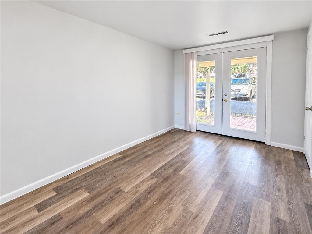 727 West Emaus Avenue Property Photo 37