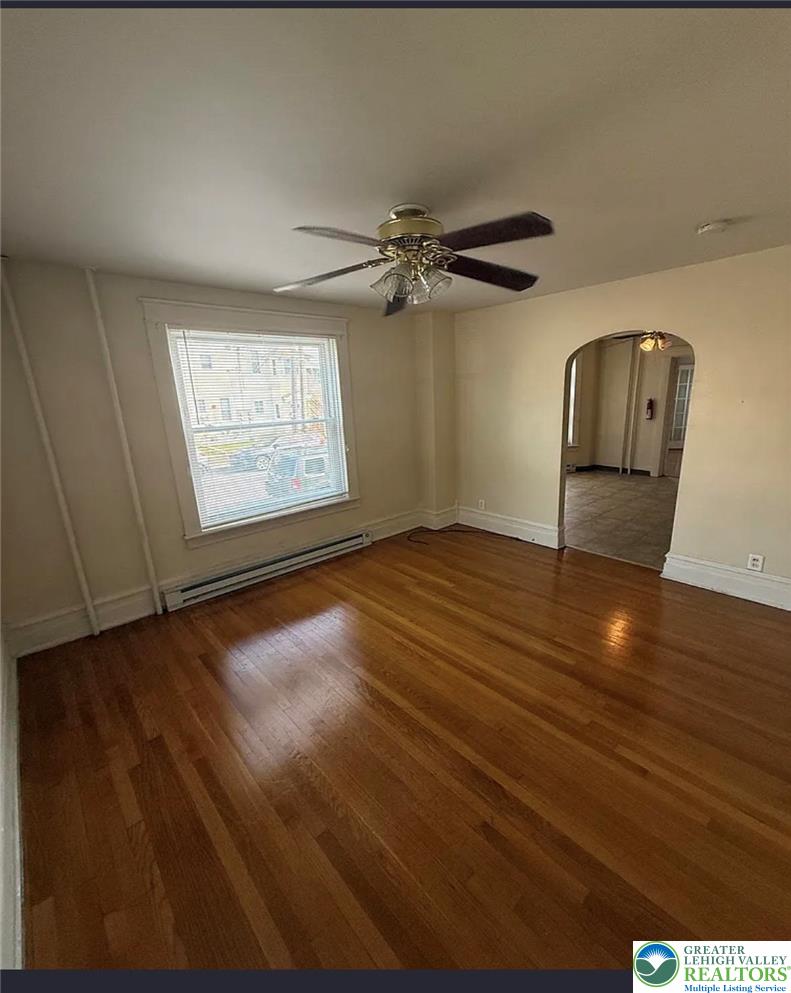 102 North 4th Street 1st Floor Property Photo 4