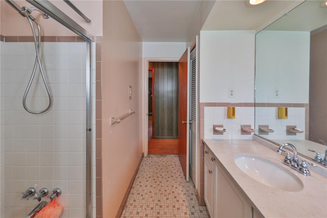766 Franklin Avenue Property Photo 27