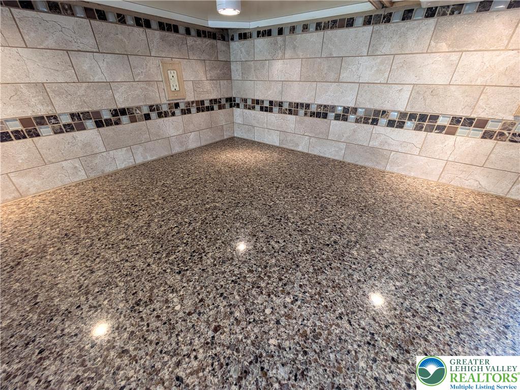 3285 Cherryville Road Property Photo 9