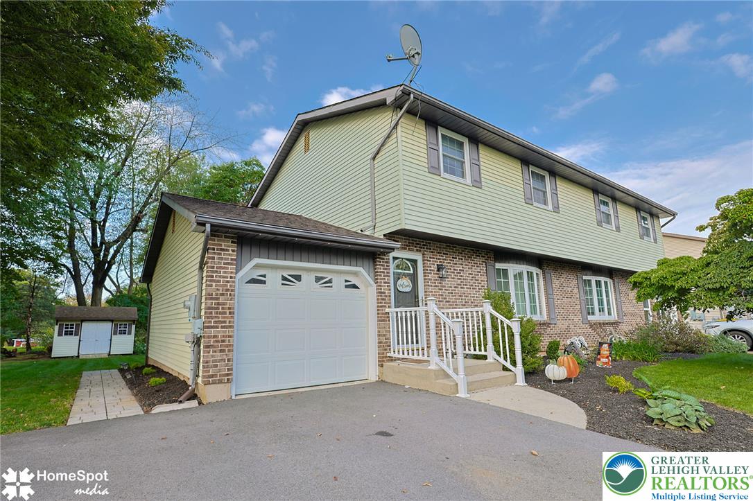 56 Jonathan Drive Property Photo 2