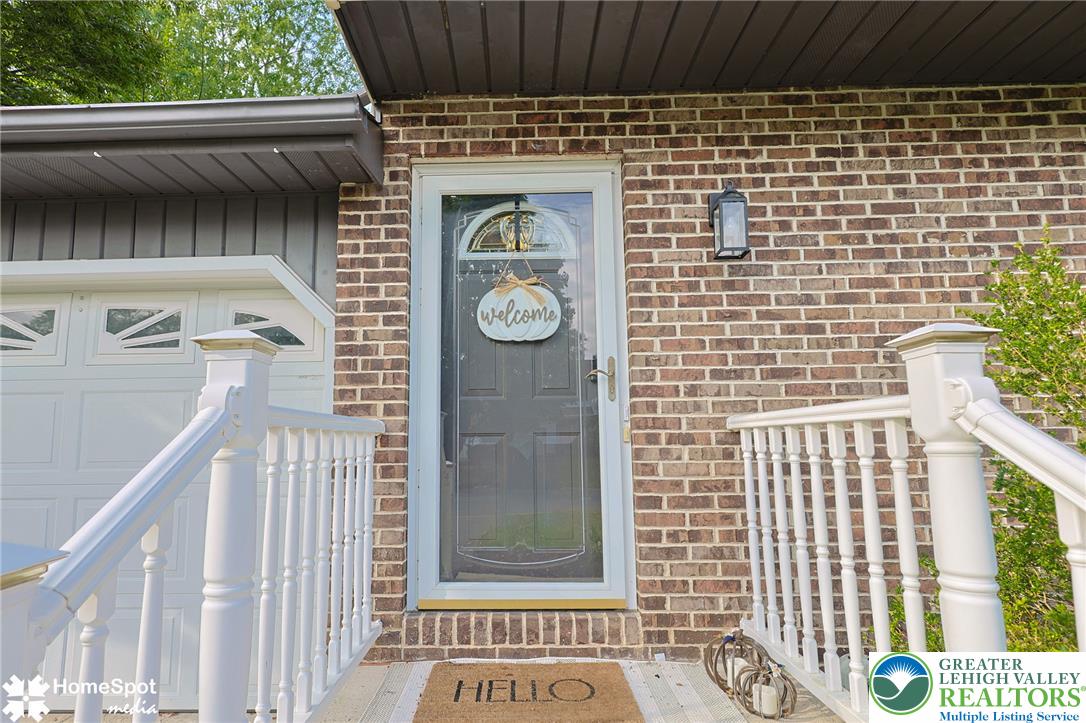 56 Jonathan Drive Property Photo 3