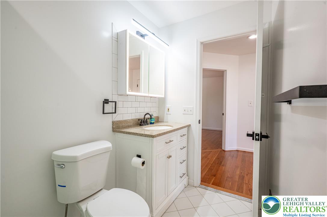 932 Pennsylvania Street Property Photo 33