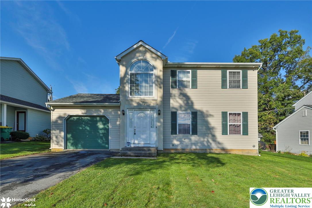 340 Avon Street Property Photo 4