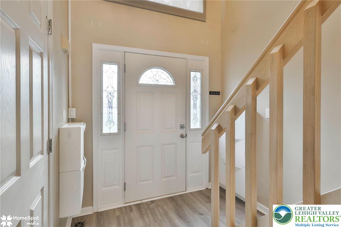 340 Avon Street Property Photo 5