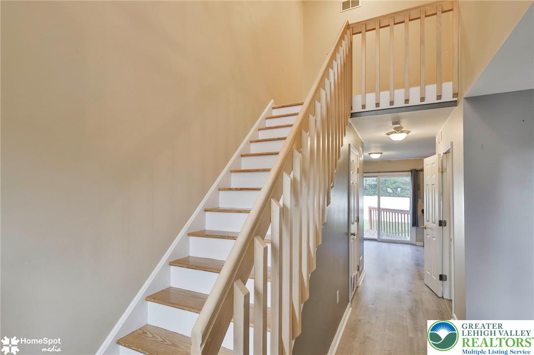 340 Avon Street Property Photo 7