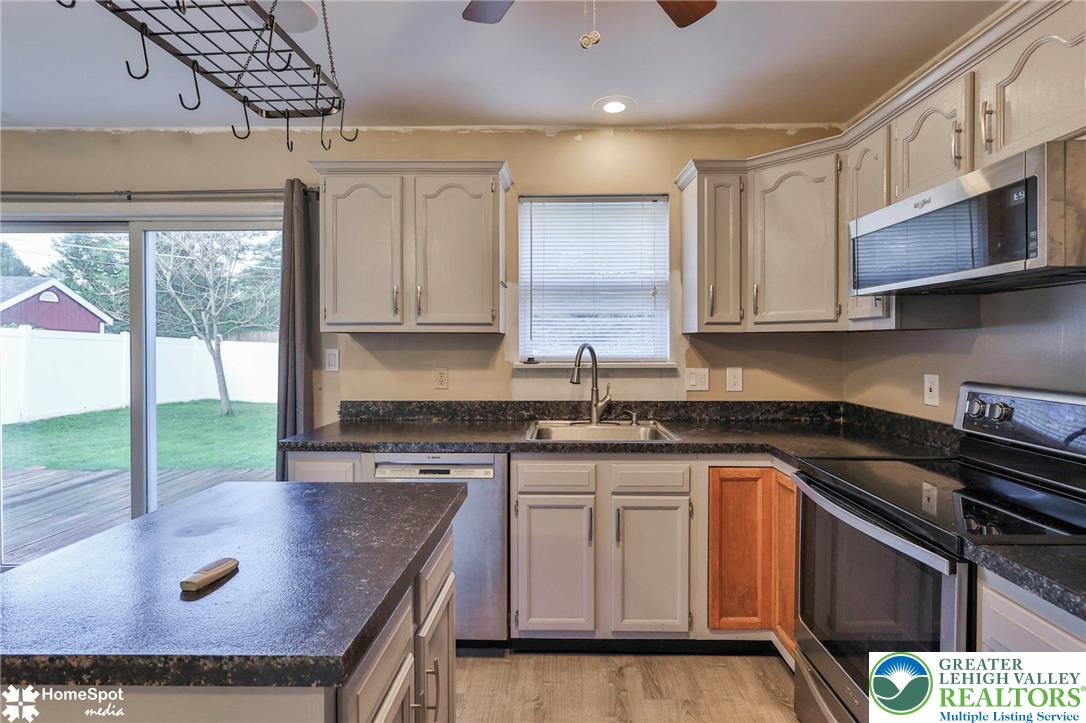 340 Avon Street Property Photo 19