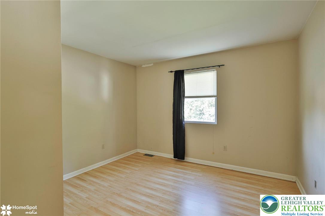 340 Avon Street Property Photo 32