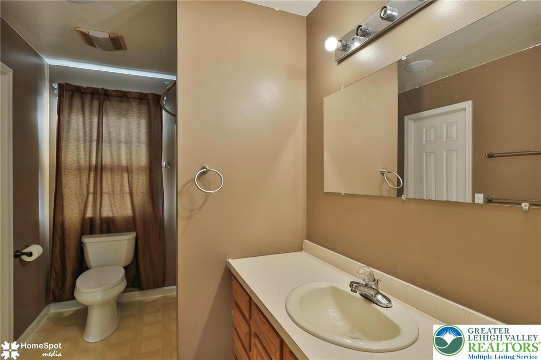 340 Avon Street Property Photo 37