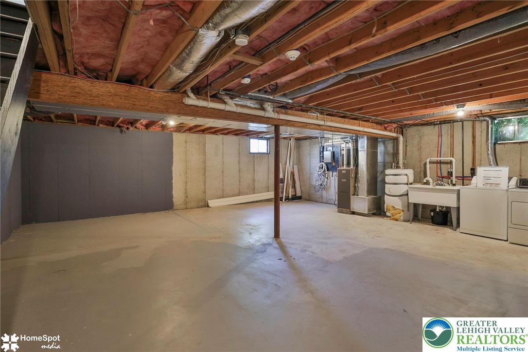 340 Avon Street Property Photo 50