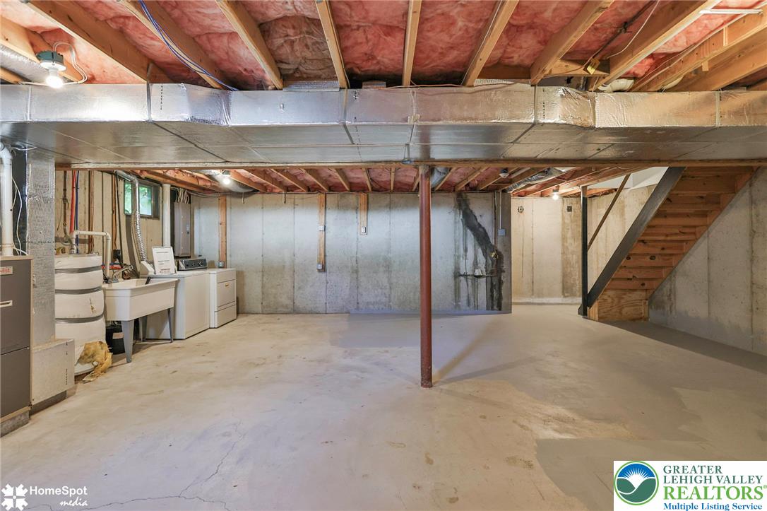 340 Avon Street Property Photo 52