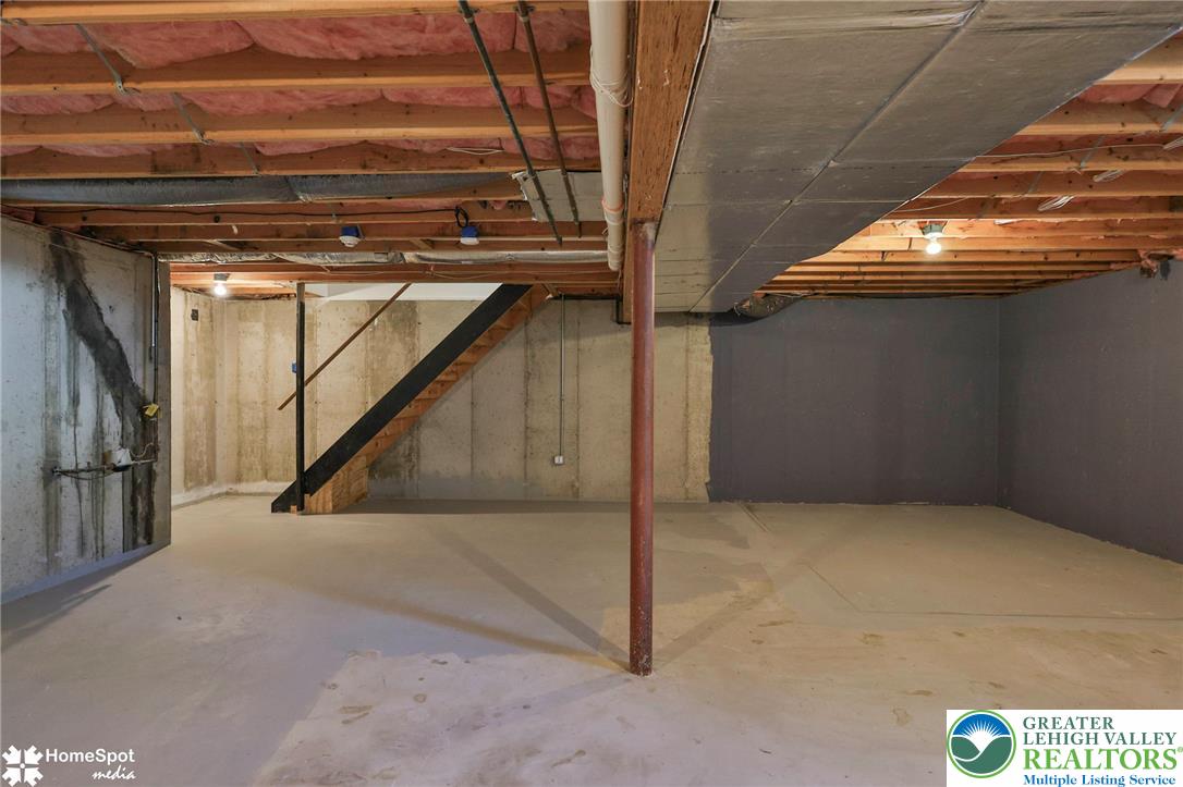 340 Avon Street Property Photo 53