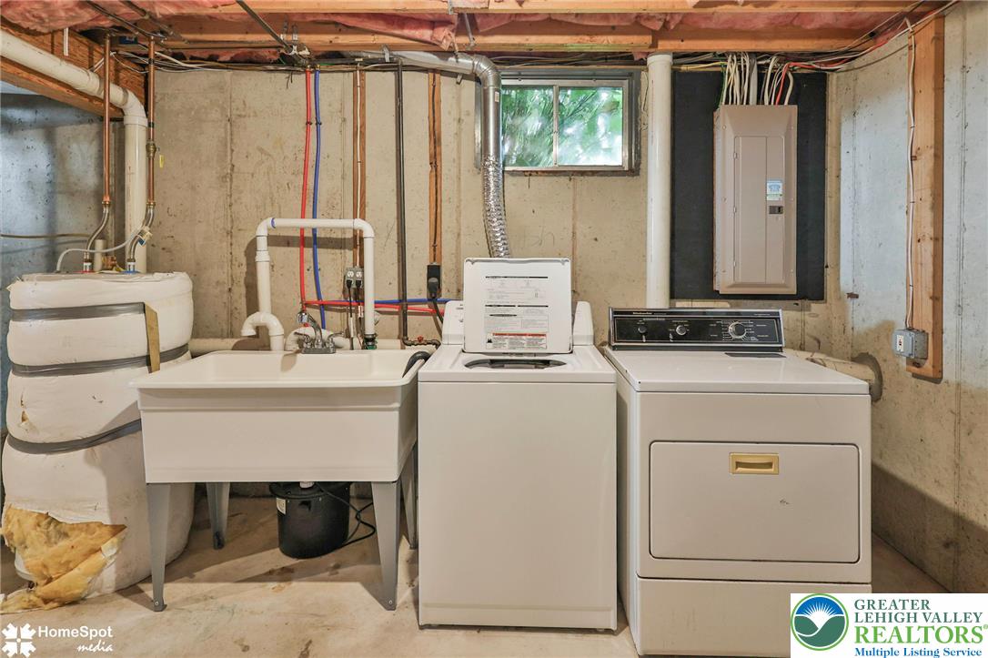 340 Avon Street Property Photo 54