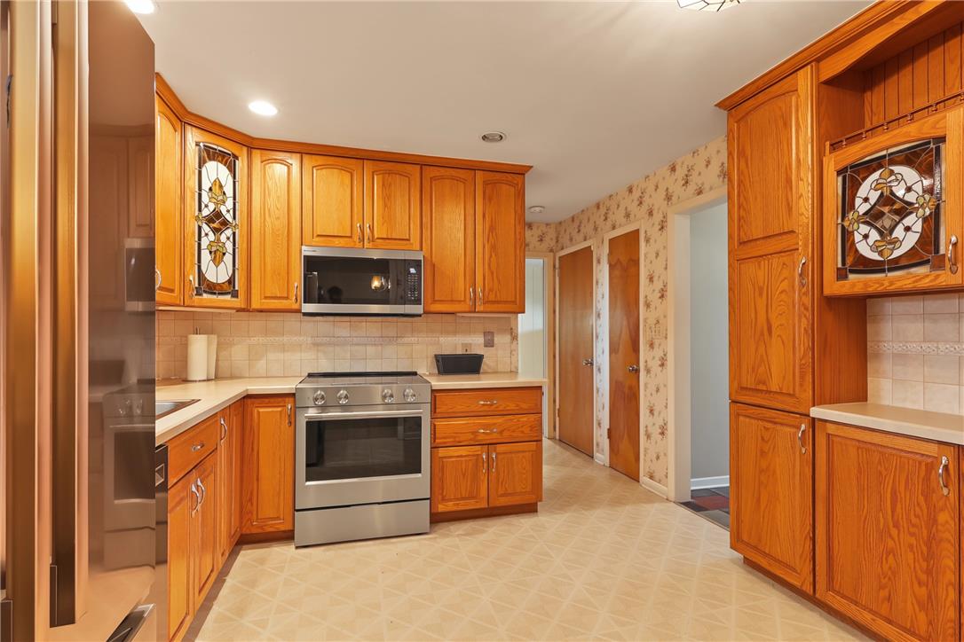 1304 Dalehurst Drive Property Photo 11