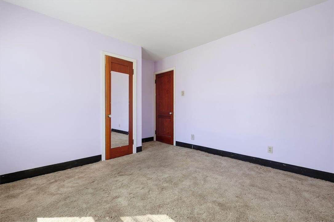 170 South New Street Property Photo 15
