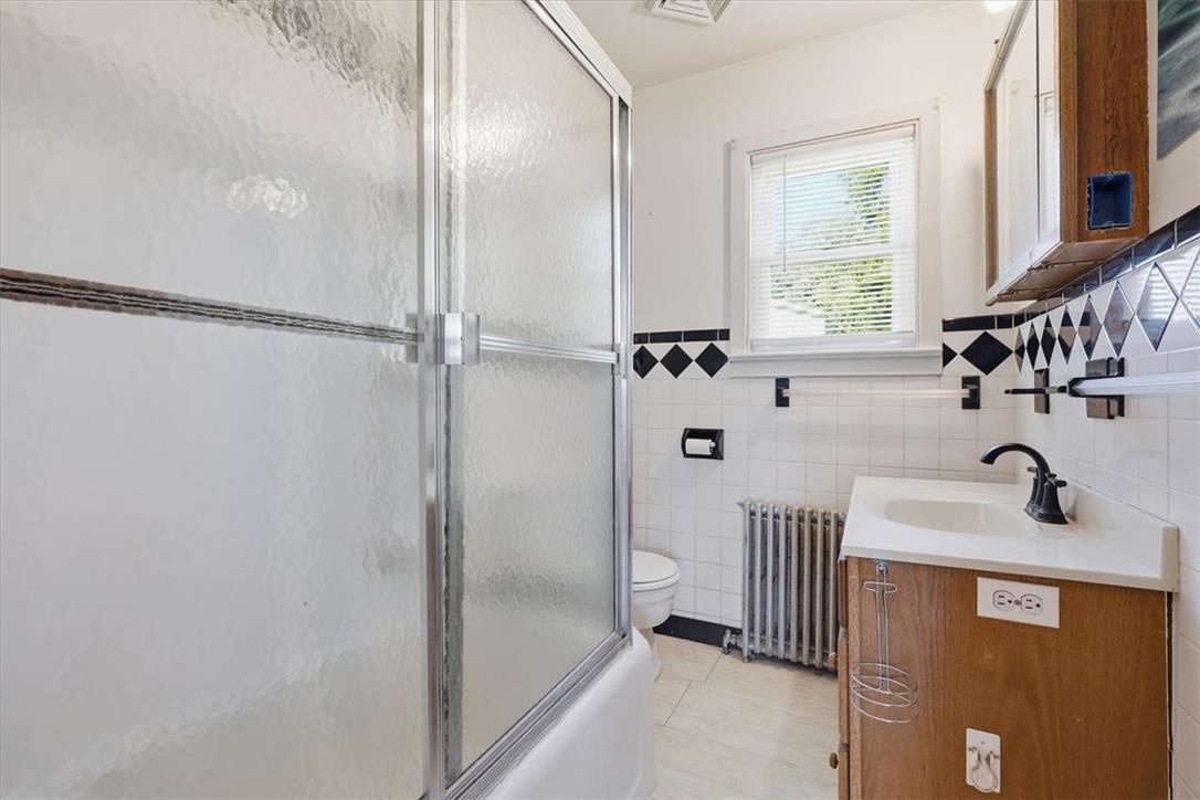 170 South New Street Property Photo 18