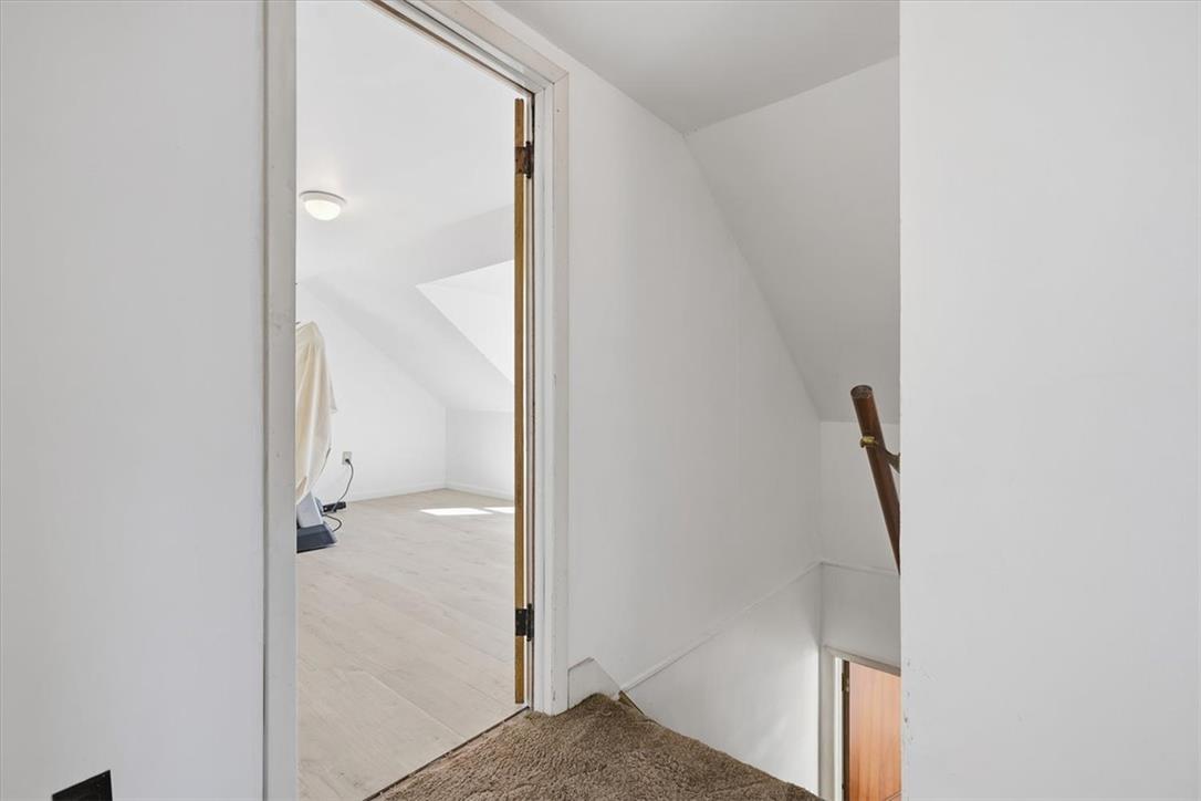 170 South New Street Property Photo 20