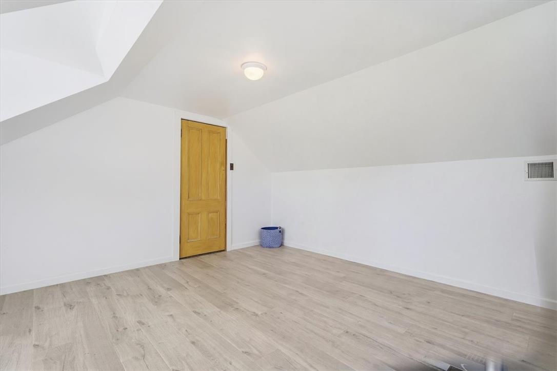 170 South New Street Property Photo 26