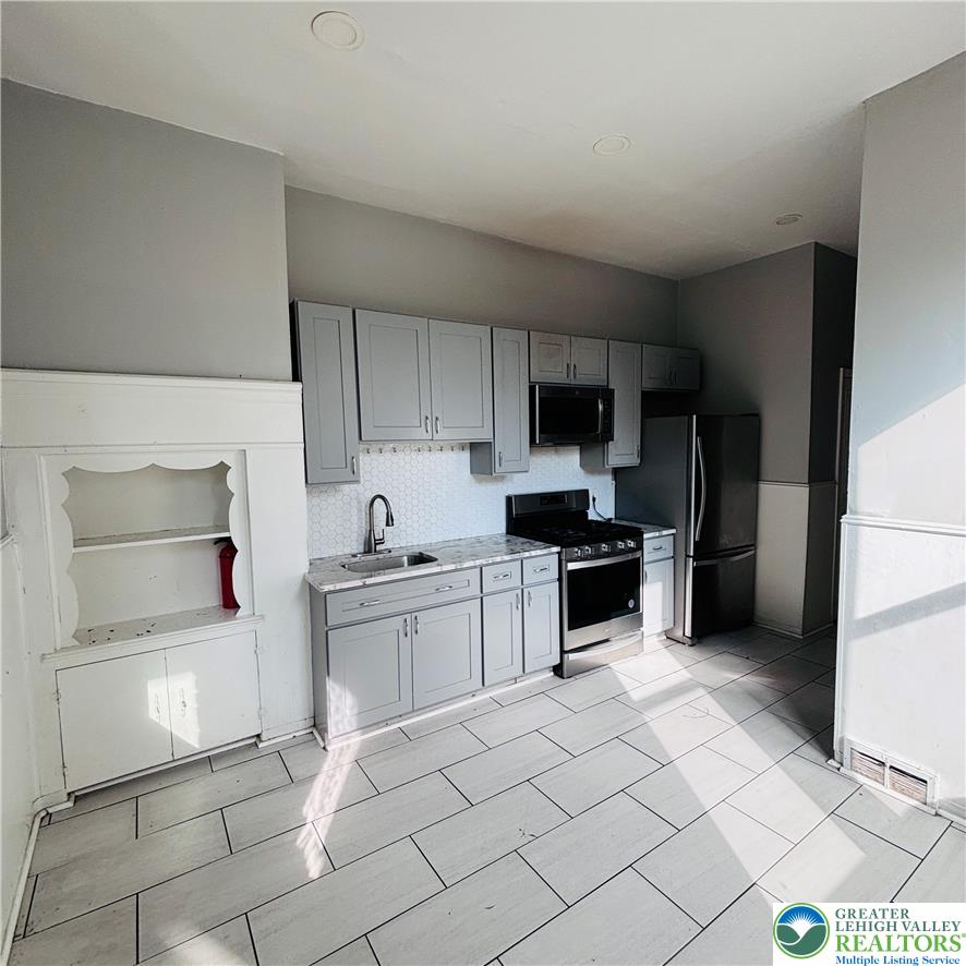 1154 Washington 1 Property Photo 2