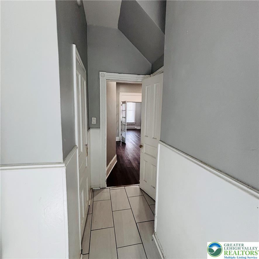 1154 Washington 1 Property Photo 3