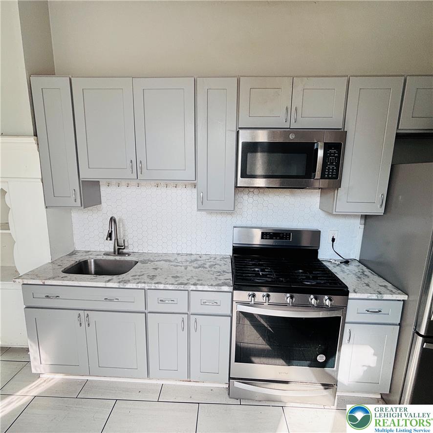 1154 Washington 1 Property Photo 6