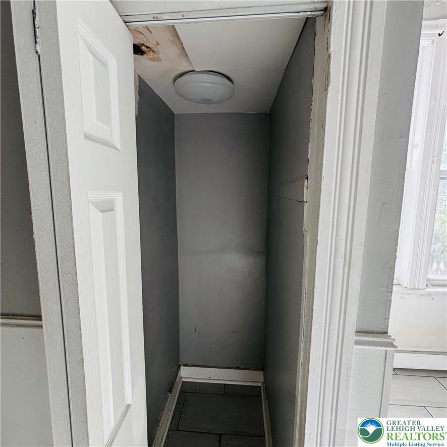 1154 Washington 1 Property Photo 9