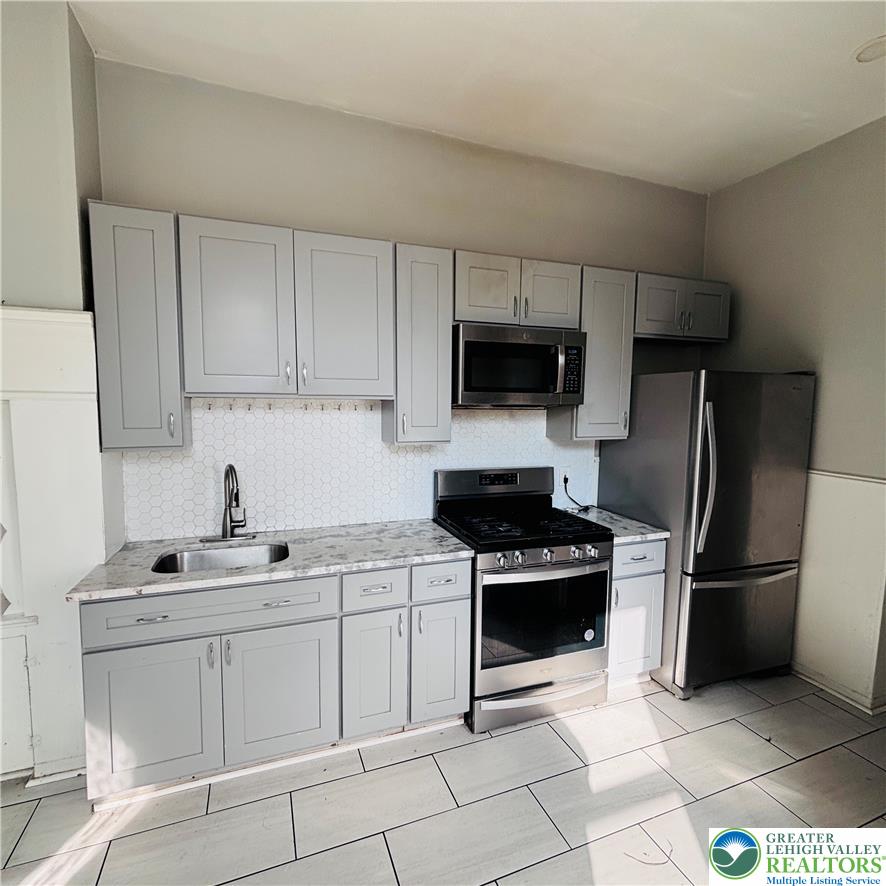 1154 Washington 1 Property Photo 10