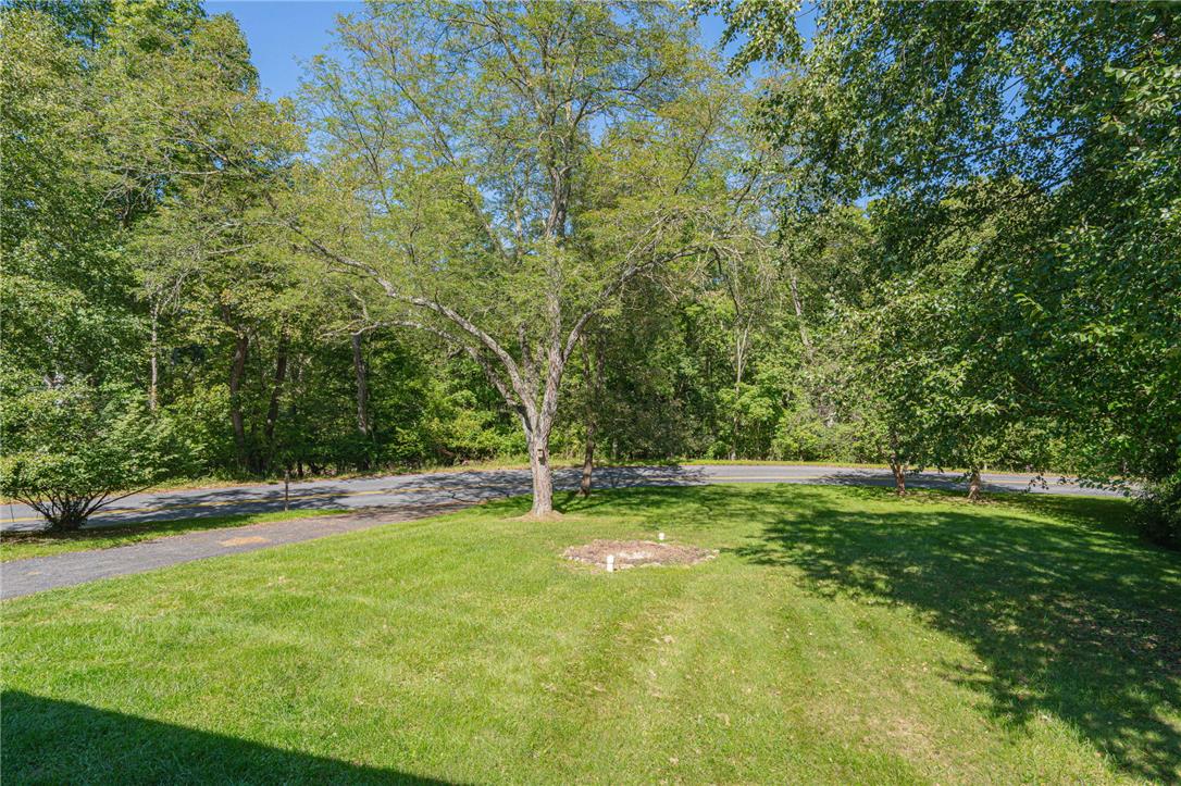 1884 Reading Drive Property Photo 20