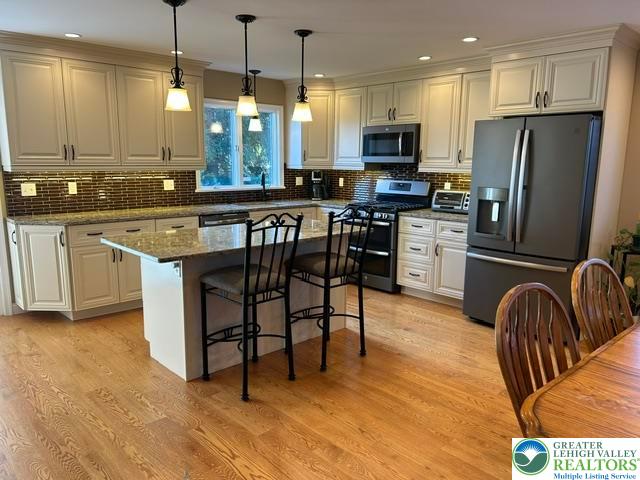 36 Stonecroft Drive Property Photo 2