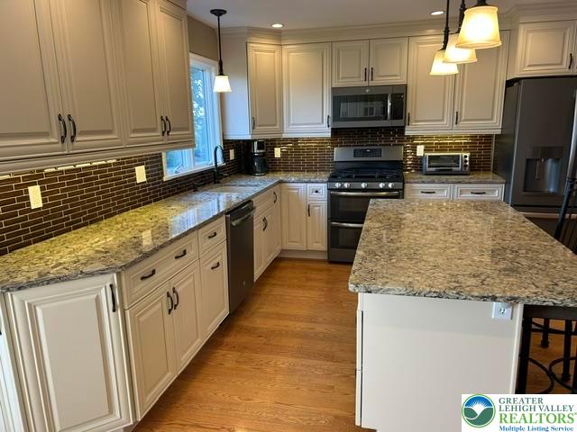 36 Stonecroft Drive Property Photo 6