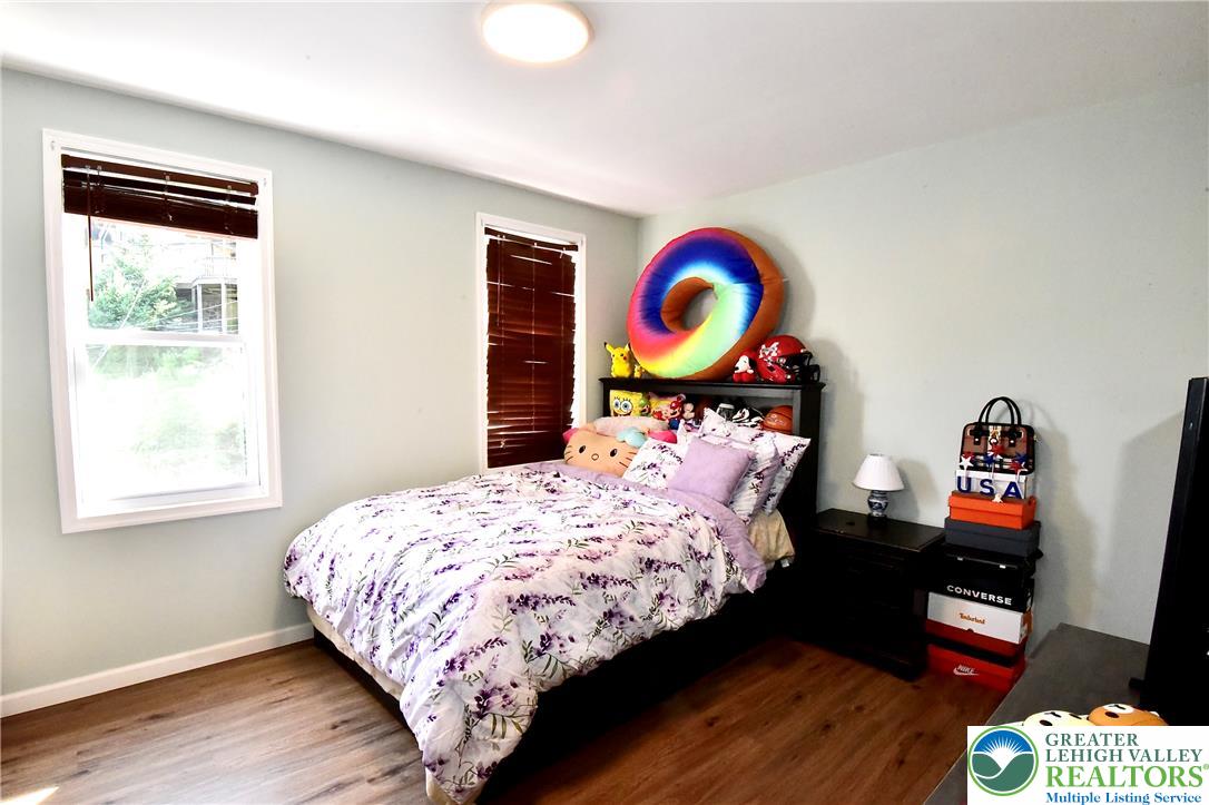 928 Vernon Street Property Photo 12