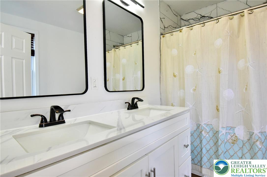 928 Vernon Street Property Photo 17