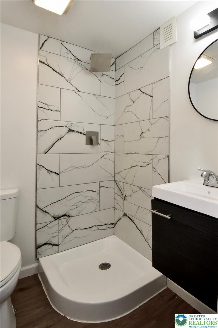 928 Vernon Street Property Photo 25