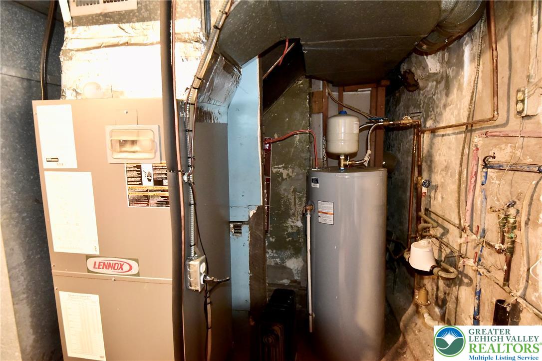 928 Vernon Street Property Photo 32